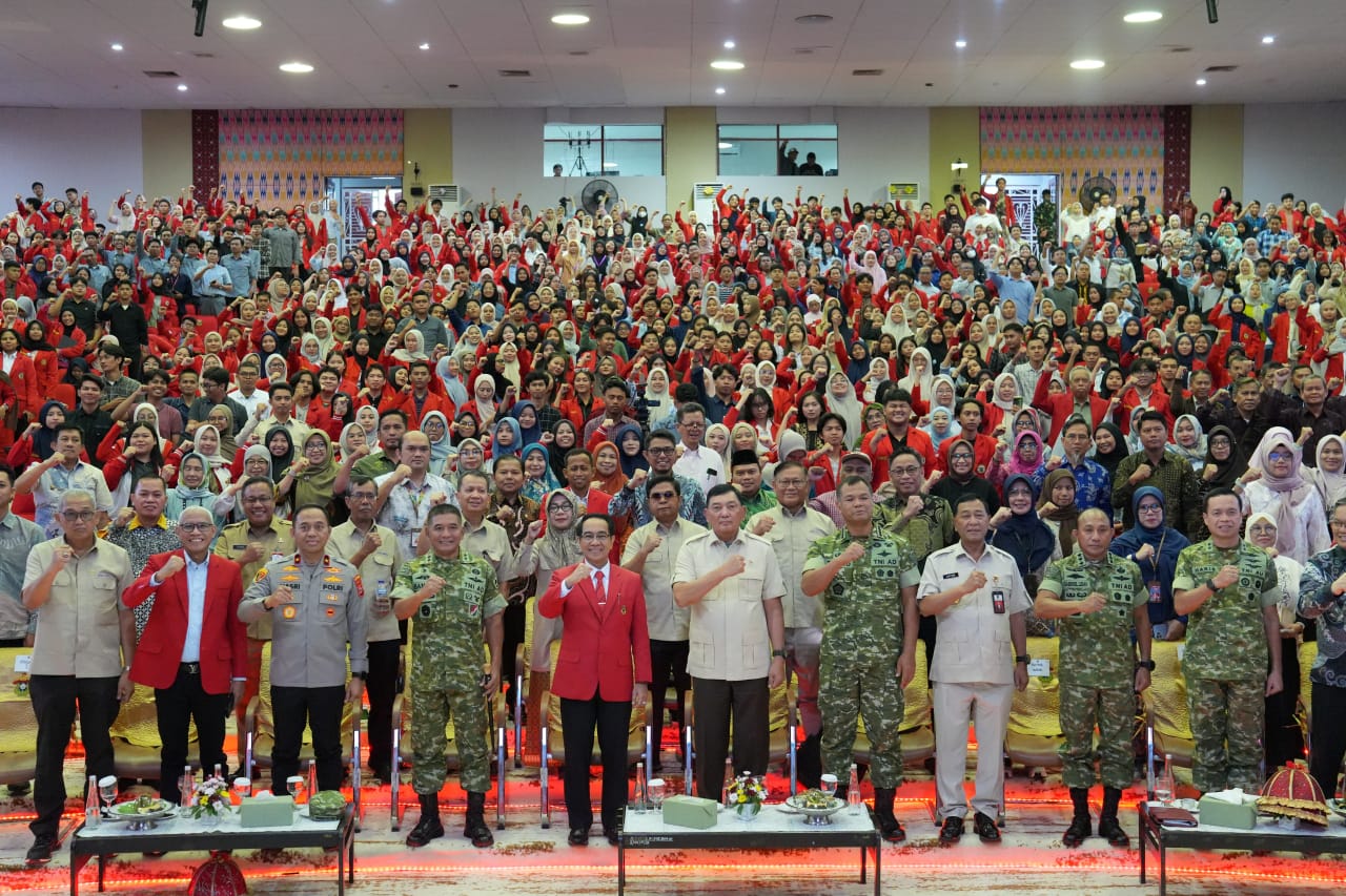 Menteri Pertahanan Sjafrie Sjamsoeddin Hadir di Unhas, Bahas Kemampuan Pertahanan Wajib Dimiliki Mahasiswa