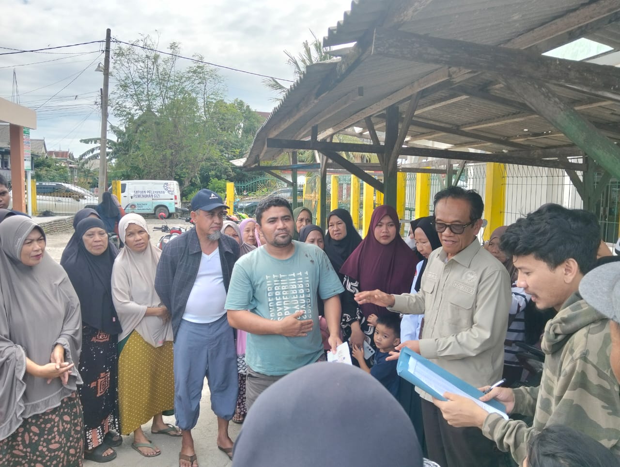 La Tinro La Tunrung Beri Bantuan Uang Tunai ke Korban Puting Beliung di Pinrang
