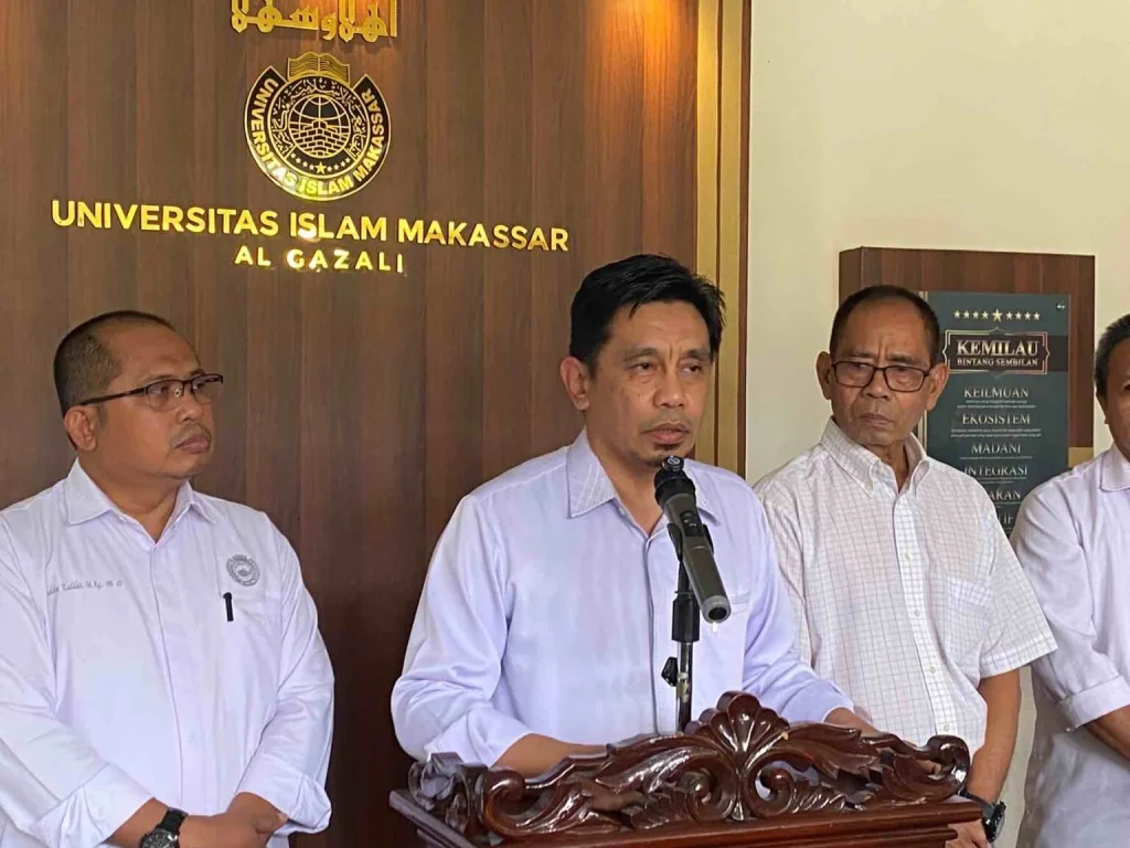 Konferensi pers di Universitas Islam