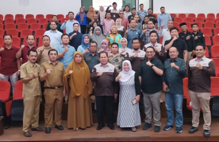 Kabag Bankum dan HAM Biro Hukum Jadi Narasumber pada Sosialisasi dan JDIH Unsulbar