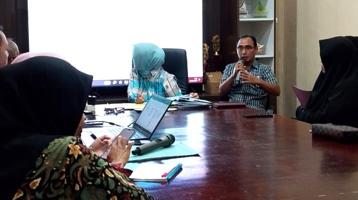 Bidang Penanganan Fakir Miskin Gelar Rapat Internal Bersama Plt Kepala Dinsos P3A dan PMD Sulbar