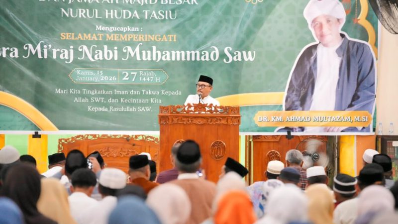Isra Mi’raj di Kalukku, Gubernur Suhardi Duka Ajak Perkuat Keimanan dan Kebersamaan