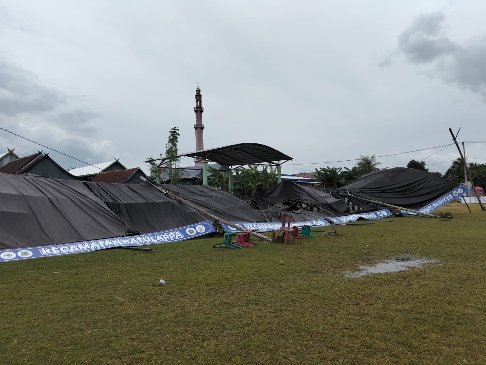 Tenda Peserta MTQ di Pinrang Ambruk Diterjang Angin Kencang 