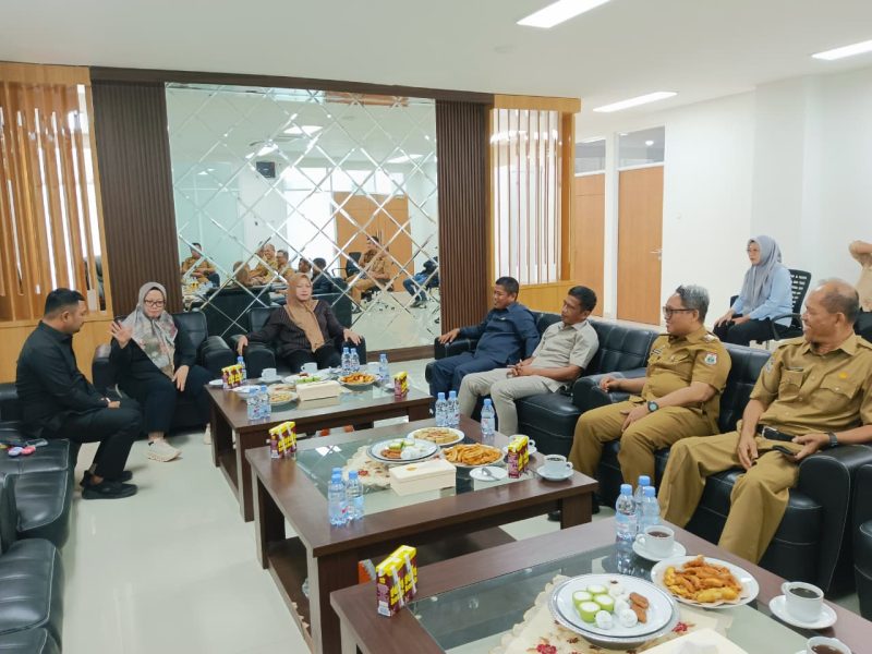 Dorong Peningkatan PAD Mamuju Tengah, DPRD Sulbar dan Mateng Kolaborasi Perkuat Pengawasan