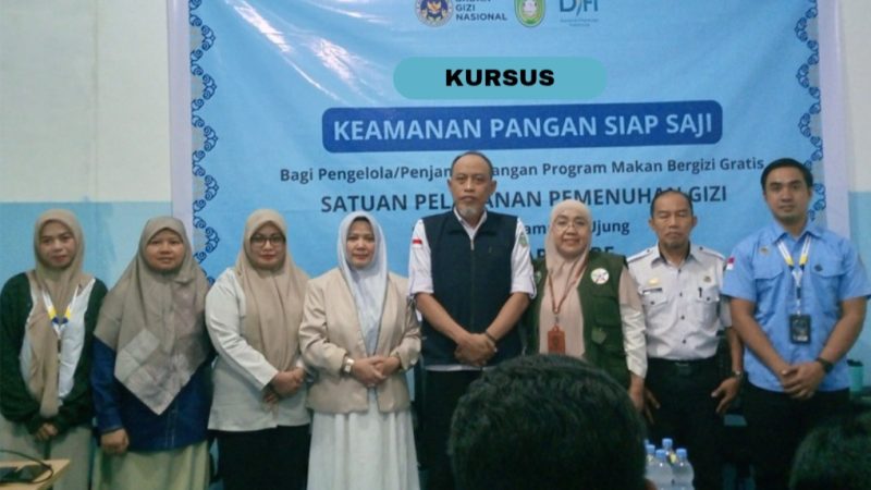 Dinkes Parepare Sambangi SPPG Lapadde, Beri Arahan dan Kursus Keamanan Pangan Siap Saji untuk Relawan MBG