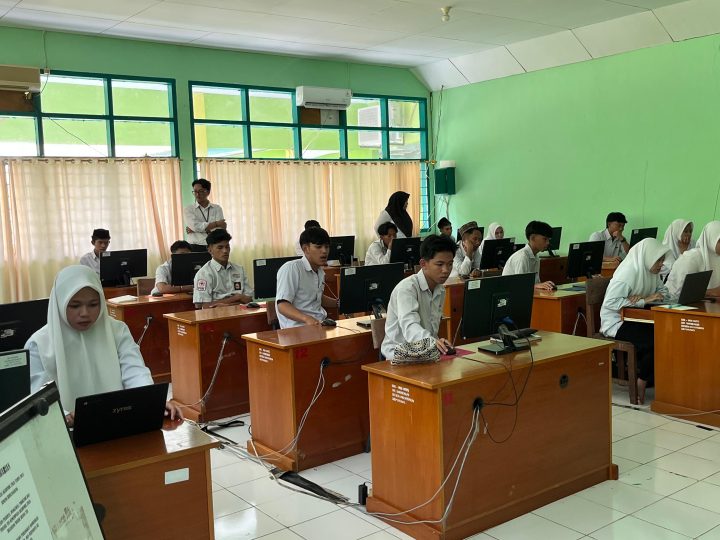 Tryout UTBK SNBT 2026, PT DEC Gelar Simulasi Ujian di Kota Parepare