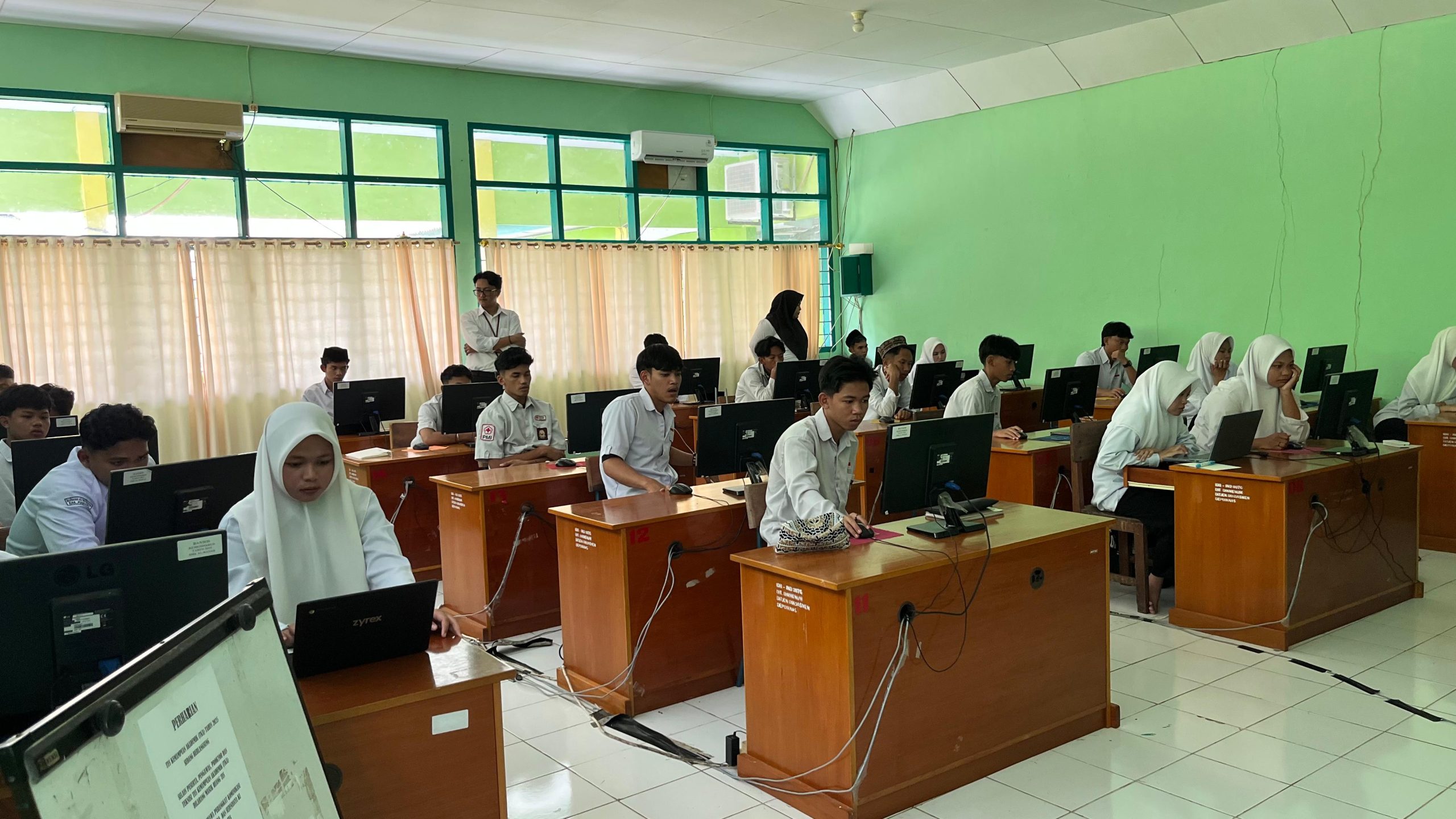 Tryout UTBK SNBT 2026, PT DEC Gelar Simulasi Ujian di Kota Parepare