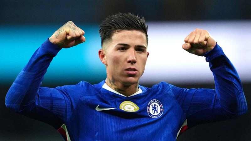 Real Madrid Dikabarkan Siap Bajak Enzo Fernandez dari Chelsea