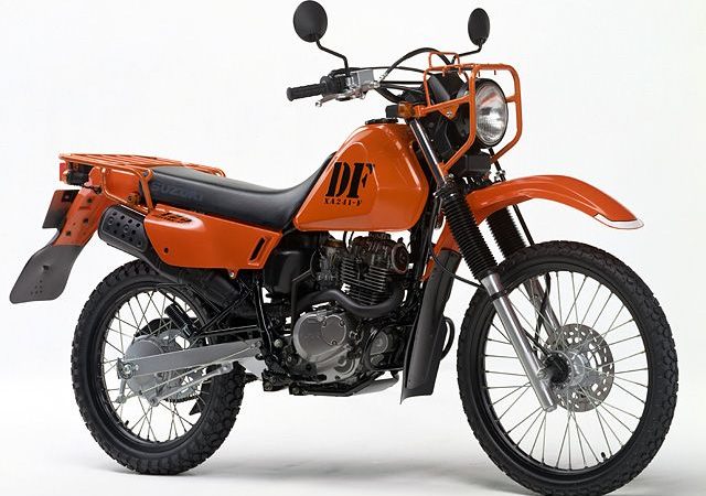 Suzuki DF125E Tahun 1997, Motor Petualang dengan Tampang Tangguh