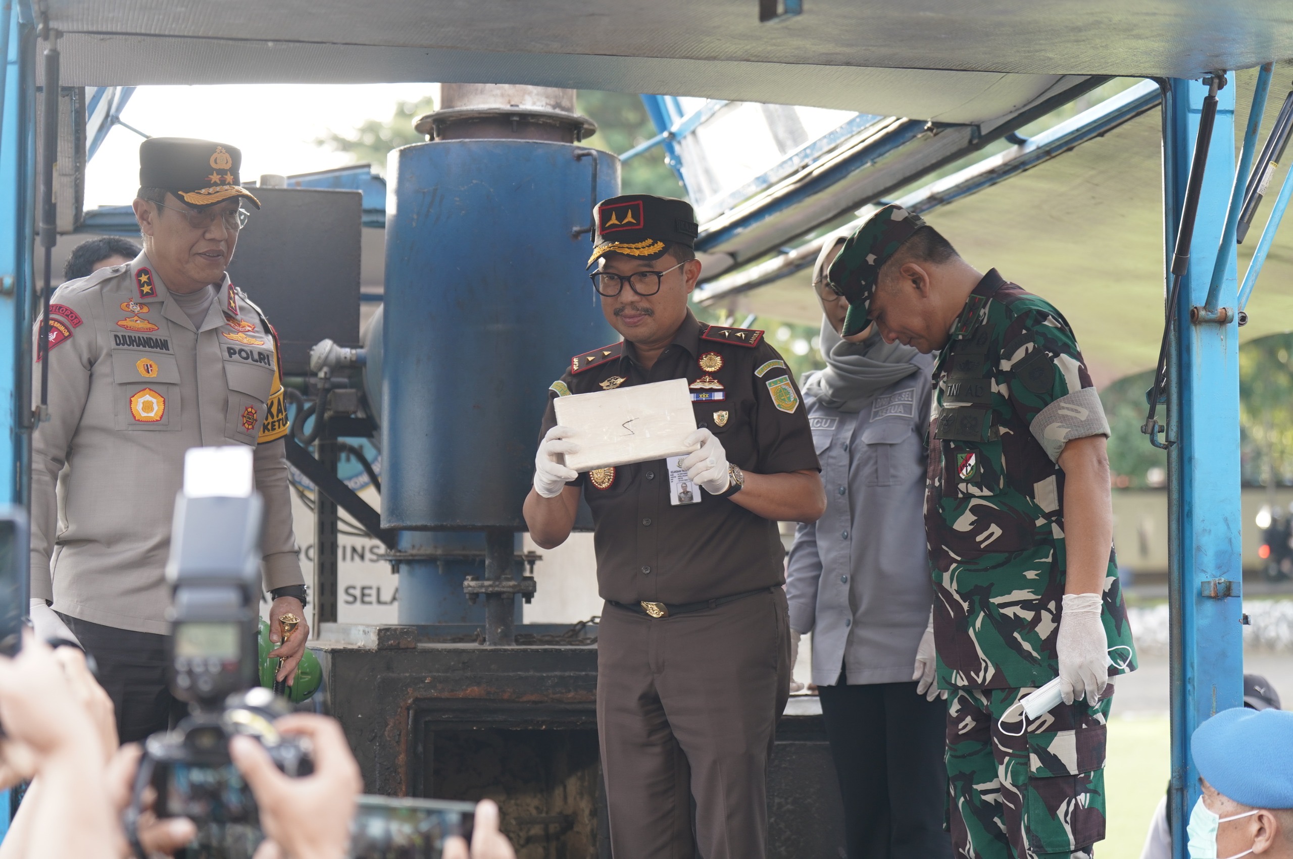Terkait Temuan 25 Kg Kokain di Selayar, Kajati Sulsel Sigap Minta Surat Pemusnahan