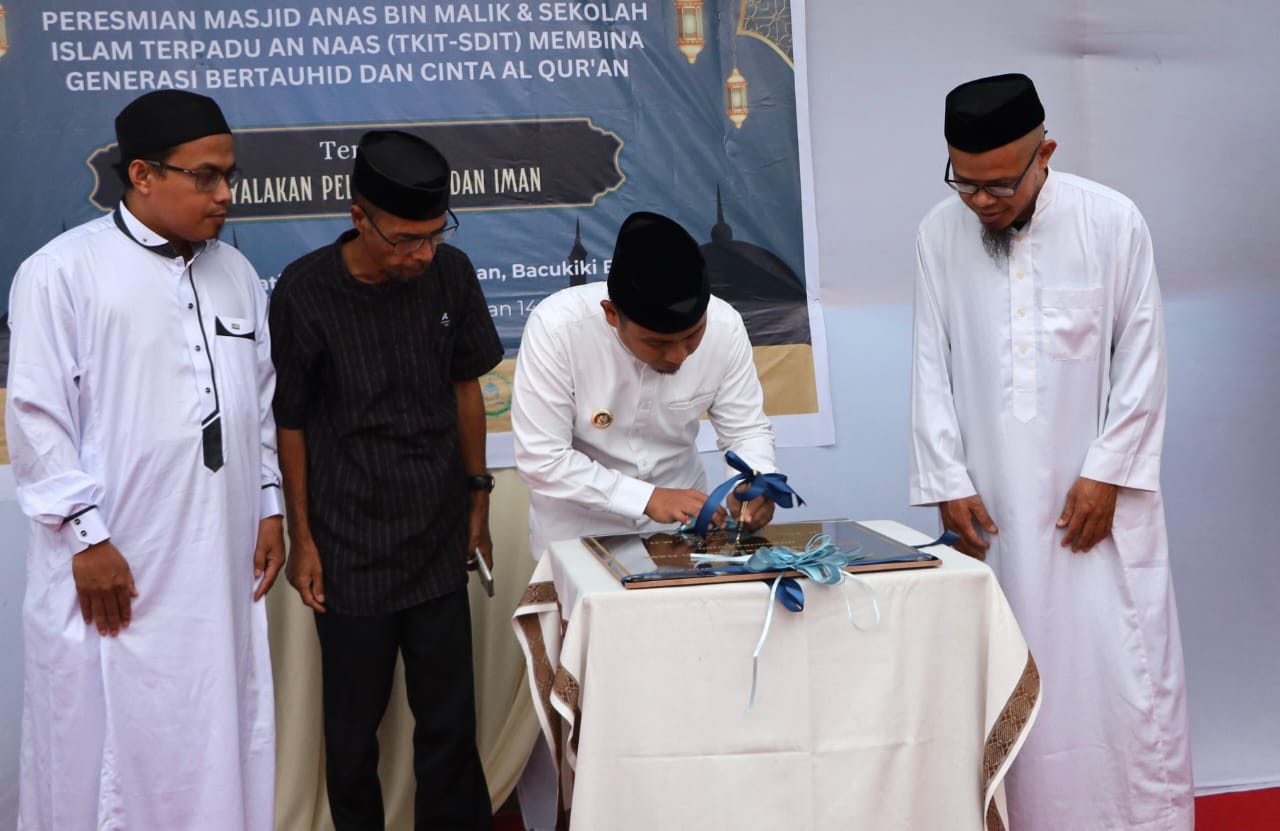 Walikota Parepare Resmikan Masjid Anas Bin Malik dan SIT An Naas