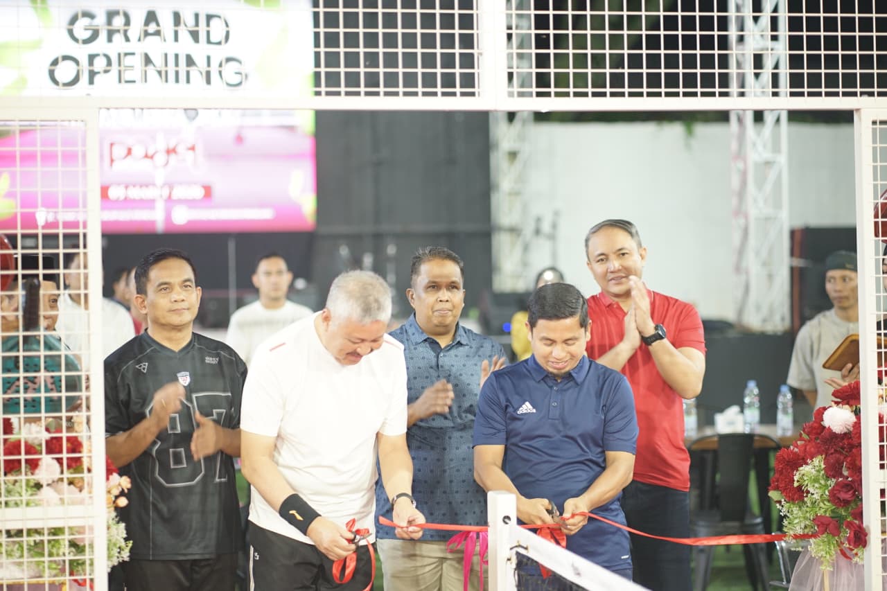 Lapangan Padel Royal Metro Sky Pinrang Diresmikan