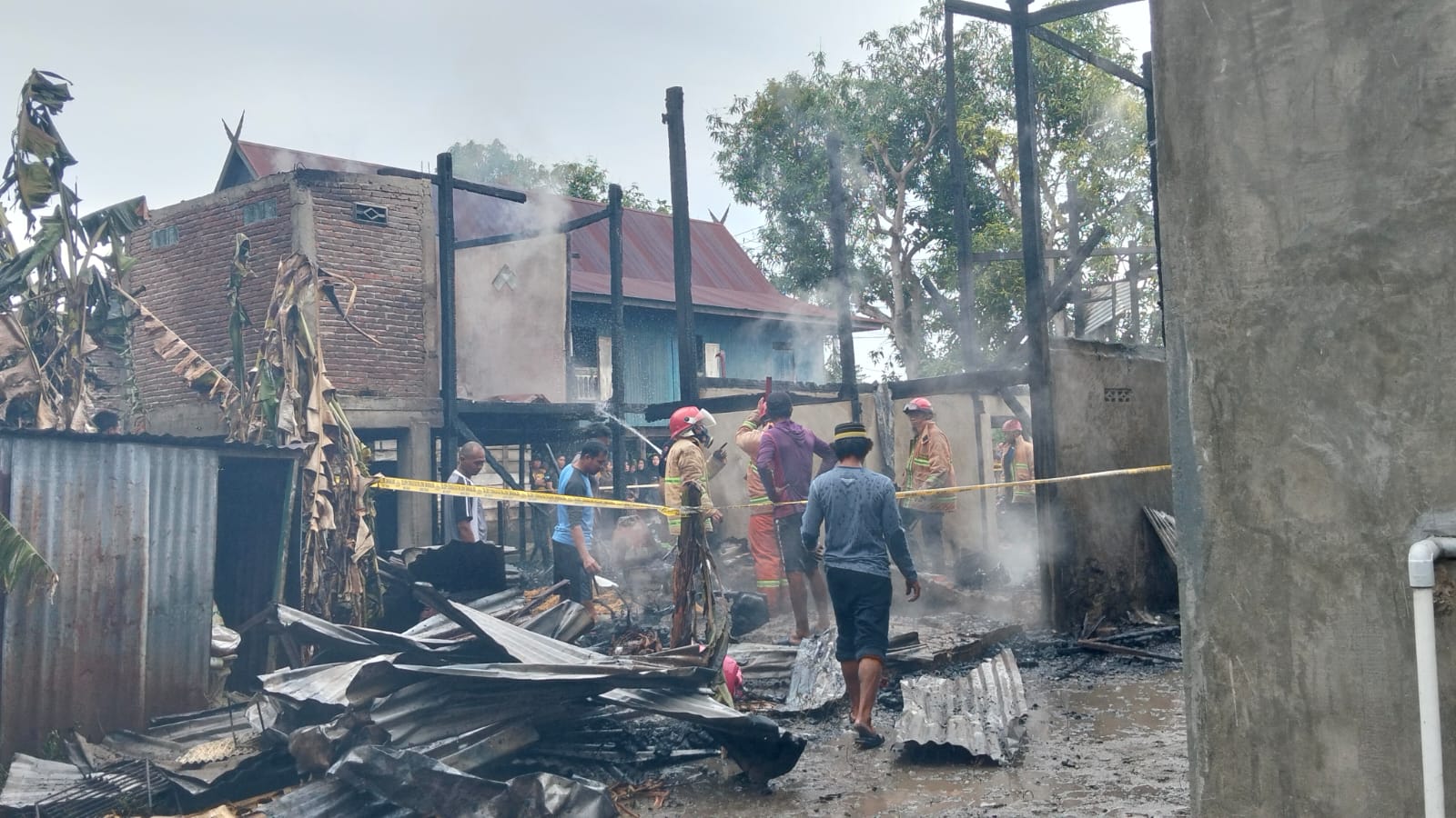 Rumah Panggung di Pinrang Terbakar saat Pemilik Pergi Melayat