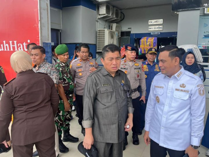 Forkopimda Parepare Tinjau Arus Balik Libur Lebaran di Pelabuhan Nusantara