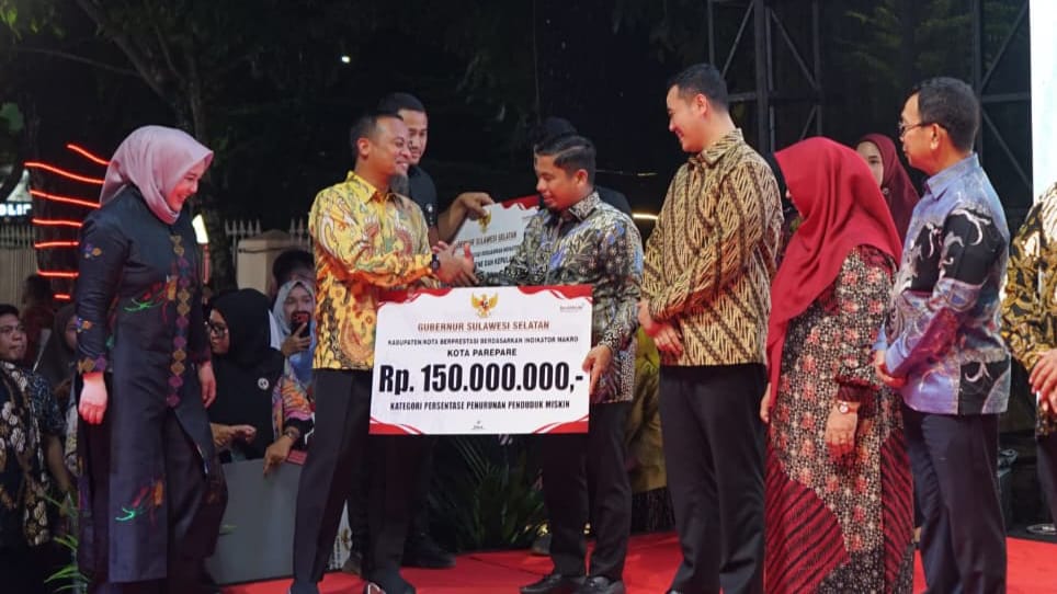 Raih Sertifikat Menuju Kota Bersih dan Turunkan Kemiskinan, Pemkot Parepare Diganjar Apresiasi Pemprov Sulsel