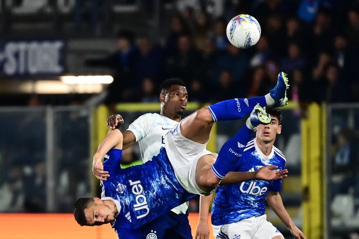 Inter Milan Comeback Dramatis! Tumbangkan Como dalam Laga 7 Gol di Pekan ke-32 Serie A