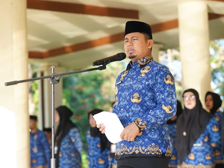 Pimpin Upacara HKN, Tasming Hamid Tekankan Peran ASN sebagai Pelayan Publik dan Penyampai Informasi Valid