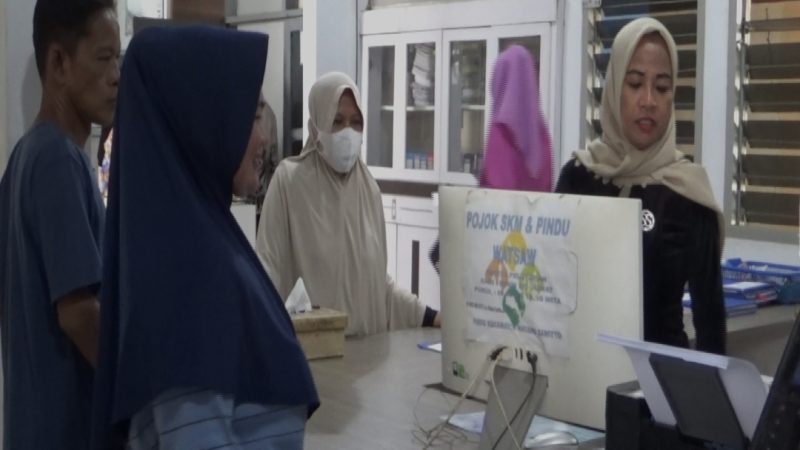 Hari Kartini, ASN di Kantor Camat Watang Sawitto Pinrang Pakai Kebaya