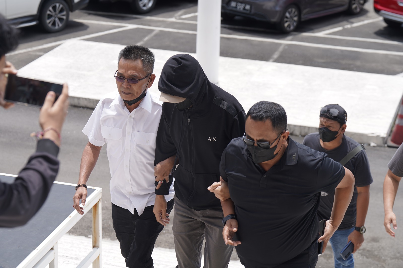 Buronan Korupsi Pariwisata Kaltara Ditangkap di Apartemen Makassar