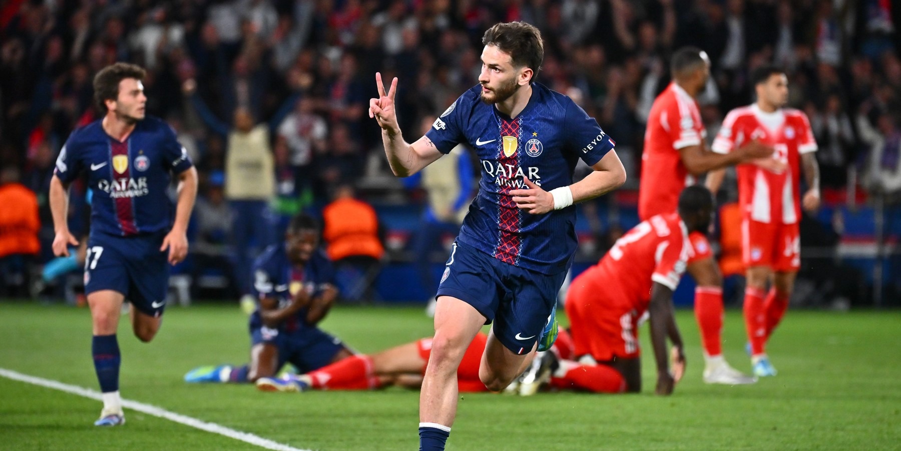 PSG Tumbangkan Bayern 5-4! Duel “Gila” 9 Gol Warnai Semifinal Liga Champions