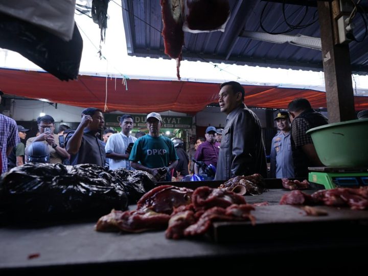 Pastikan Harga Tetap Terkendali, Pemkot Parepare Sidak Sembako di Pasar Tradisional Lakessi