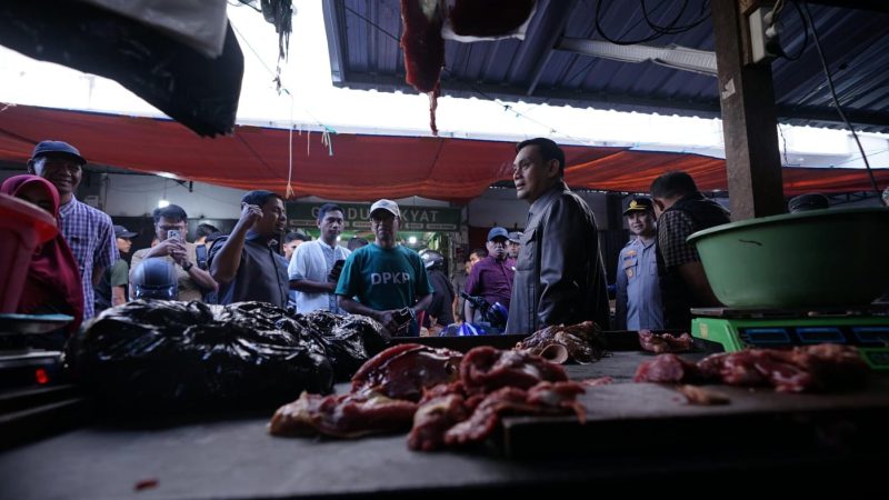 Pastikan Harga Tetap Terkendali, Pemkot Parepare Sidak Sembako di Pasar Tradisional Lakessi