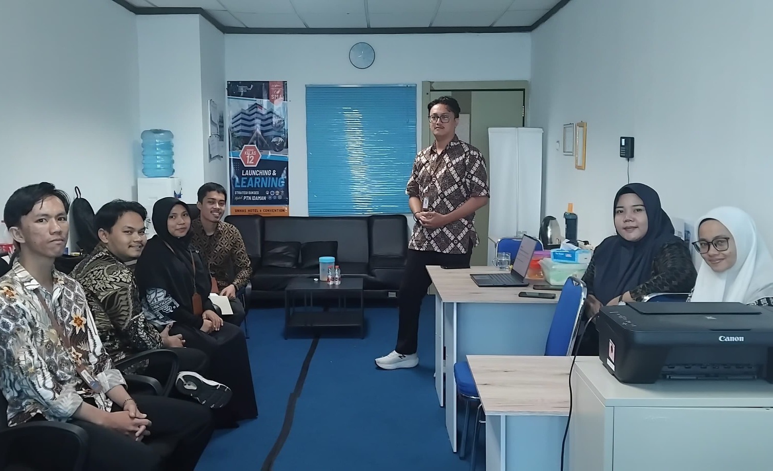 Lewat Edukom, Decimal Education Center Perkuat Kemampuan Public Speaking Karyawan