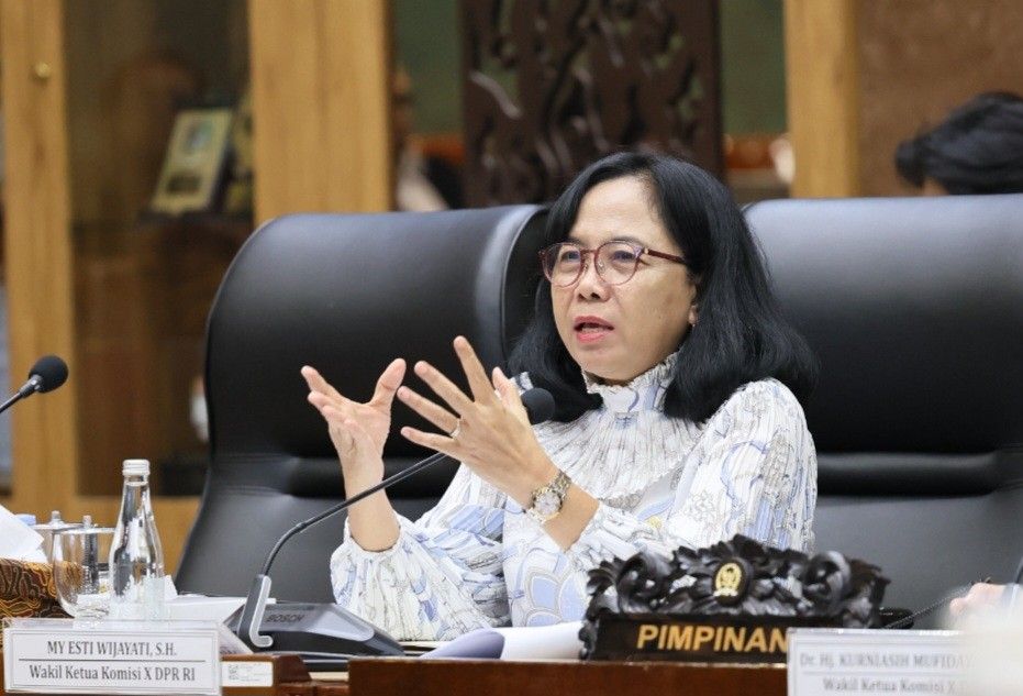 DPR Dorong SPMB Berbasis Keadilan, Perhatikan Kondisi Siswa dari Berbagai Daerah