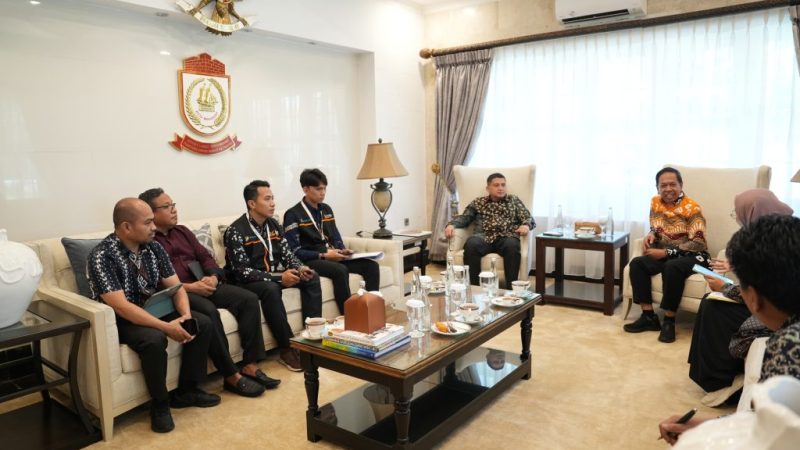 Wali Kota Makassar Dukung Sensus Ekonomi 2026, Usulkan Penanaman Pohon sebagai Simbol Pertumbuhan