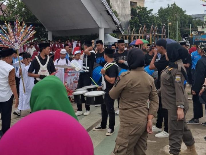 Warga Pinrang Tumpah Ruah Ikut Pawai 1 Muharram