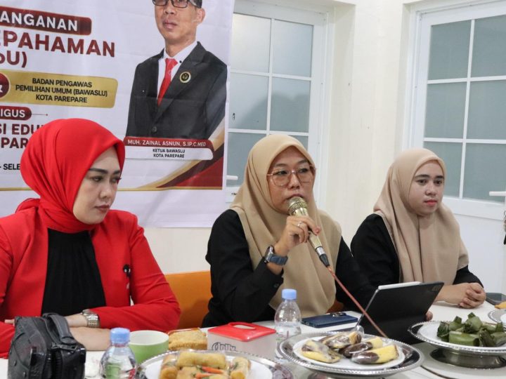 Perempuan Berdaya, Demokrasi Terjaga: Bawaslu Parepare Ajak Kaum Perempuan Kawal Pemilu Bersih