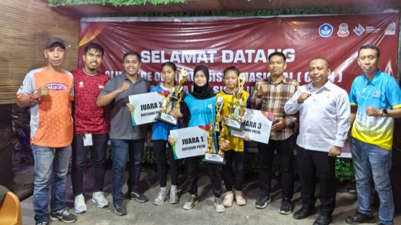 Juarai Panjat Tebing O2SN, Dua Siswa SMP Ini Boyong Beasiswa oleh Walikota Makassar
