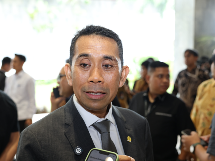 Lemahnya Rupiah Jadi Momentum Perkuat Industri Domestik dan Kurangi Ketergantungan Impor