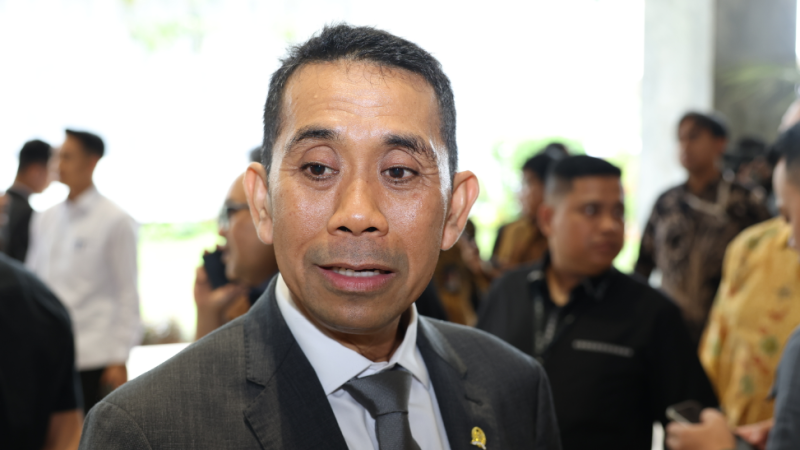 Lemahnya Rupiah Jadi Momentum Perkuat Industri Domestik dan Kurangi Ketergantungan Impor