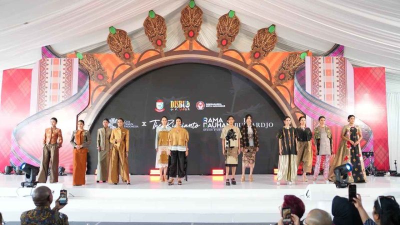 Tenun Nusantara Memukau Delegasi Dunia di Makassar, Melinda Aksa: Warisan Budaya Indonesia Mendunia