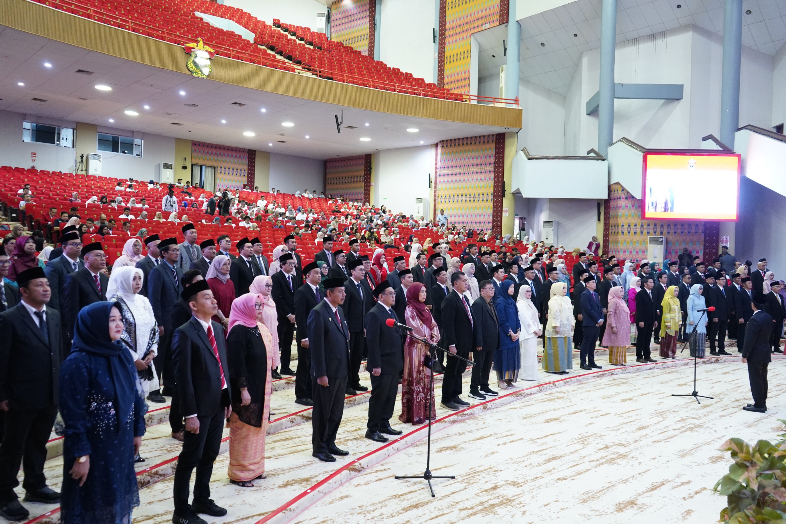 Lantik 122 Pejabat Baru, Rektor Unhas: Perkuat Konsolidasi Menuju Universitas Berkelas Dunia