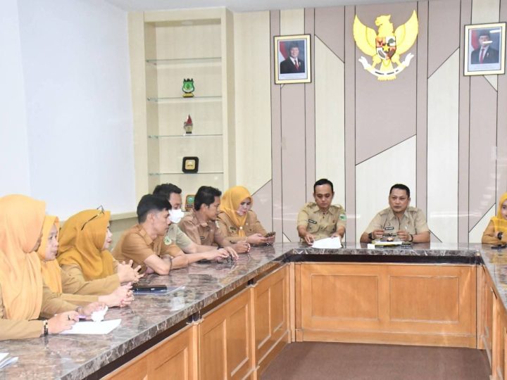 Gelar Rapat Perdana Pasca Dilantik, Sekwan DPRD Pinrang Tekankan Maksimalkan Pelayanan Prima