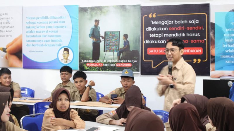 Pelajar jadi Pemilih Cerdas, KPU Parepare Beri Literasi Pemilih Pemula di SMKN 1