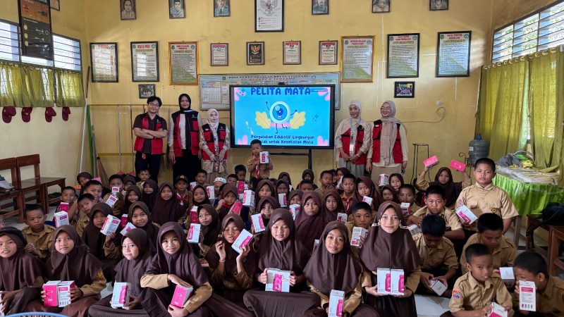 PELITA MATA, Inovasi Mahasiswa KKN Unhas Tingkatkan  Kesadaran Kesehatan Mata Anak Sekolah Dasar di Desa Sereang
