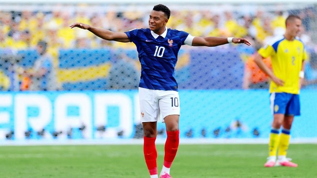 Prancis Hajar Swedia 3-0, Mbappe Bayangi Gol Messi