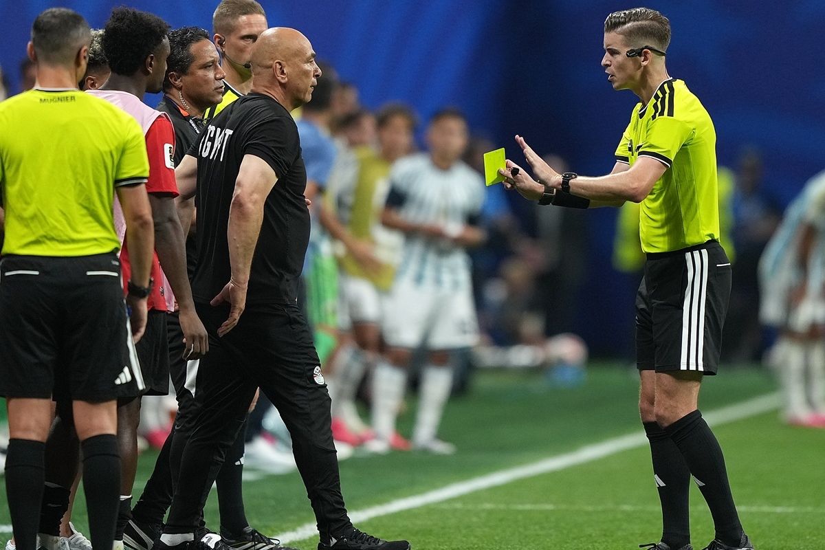 Pelatih Mesir Murka, Wasit Dianggap Beri Jalan Argentina untuk Menang