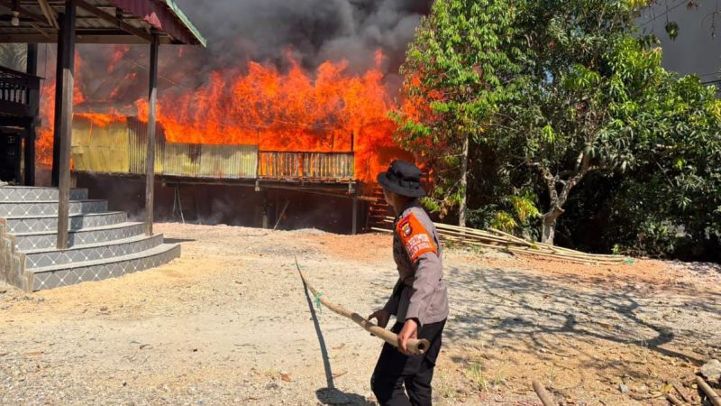 Diamuk si Jago Merah, Satu Rumah di Pinrang Ludes Terbakar