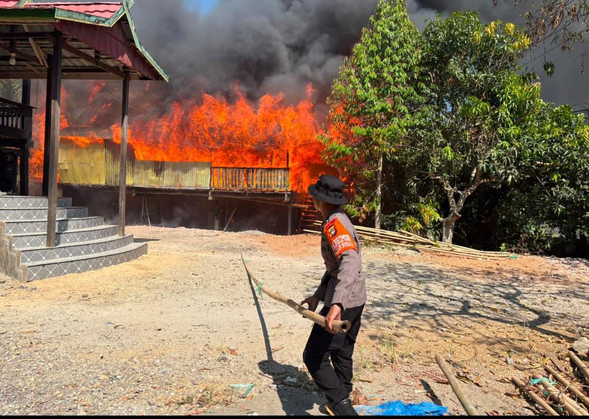 Diamuk si Jago Merah, Satu Rumah di Pinrang Ludes Terbakar