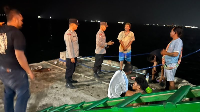 Polres Parepare Ingatkan Pemancing di Pinggir Laut, Warga Diminta Waspada