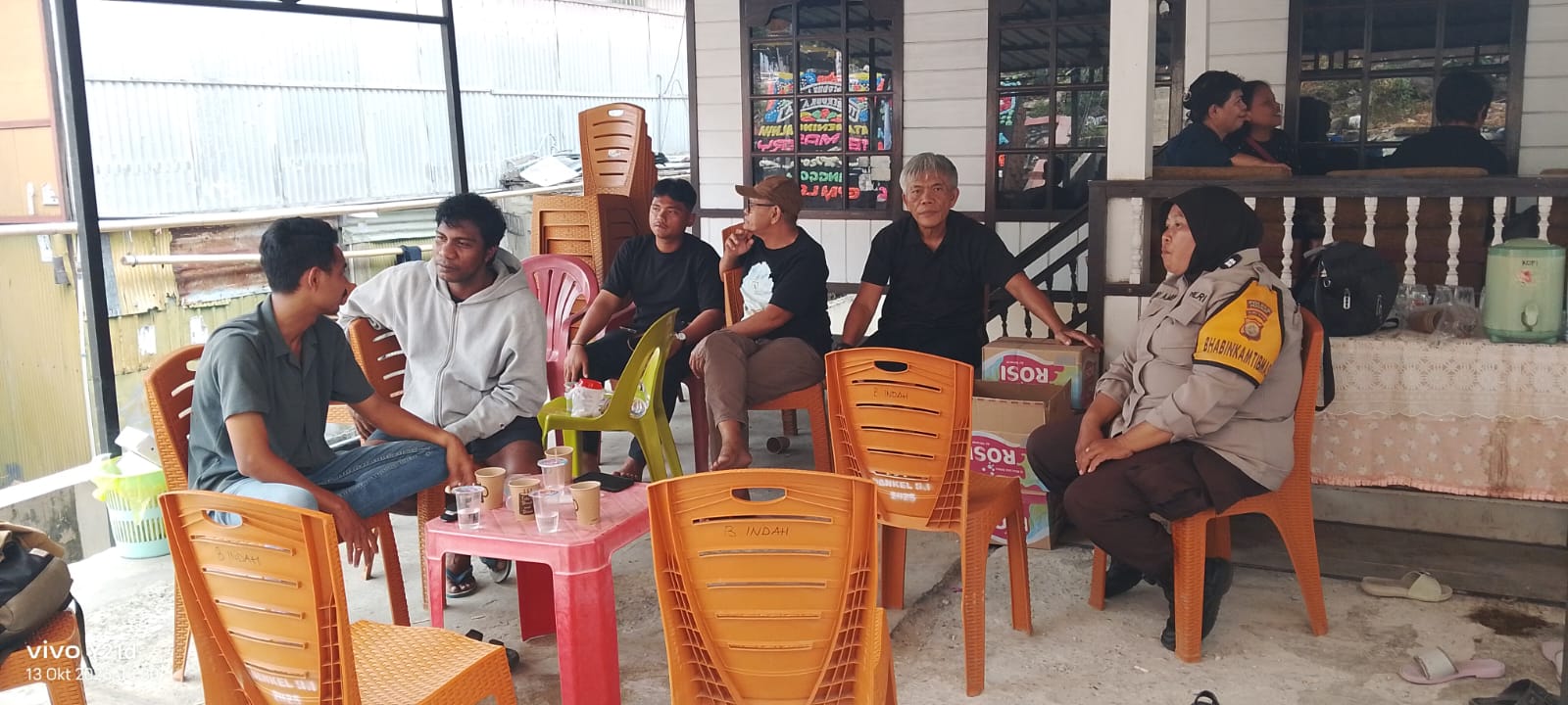 Sambangi Rumah Duka di Bukit Indah, Bhabinkamtibmas Parepare Sampaikan Pesan Kamtibmas