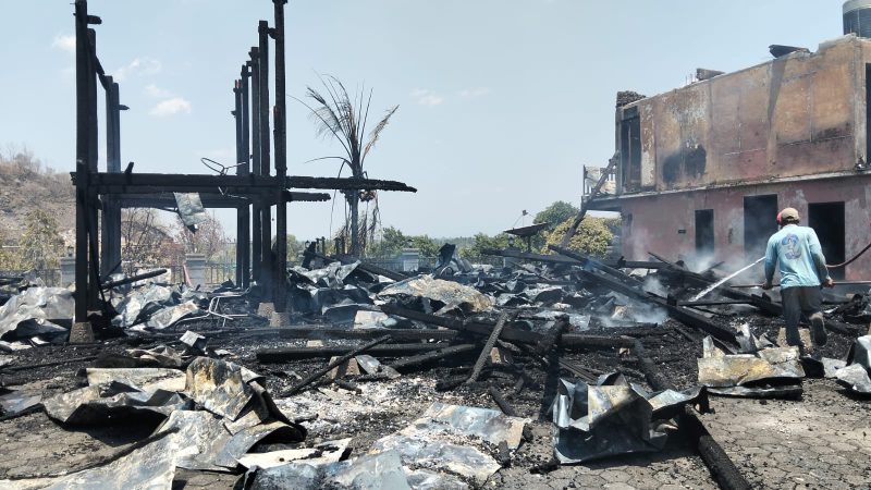 Rumah Ketua Golkar Pinrang Ludes terbakar